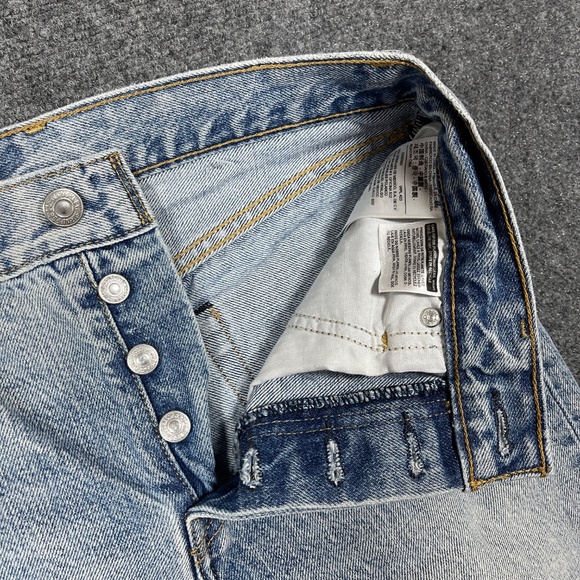 Levi's Light Blue Straight Leg Jeans - Picture 3 of 10